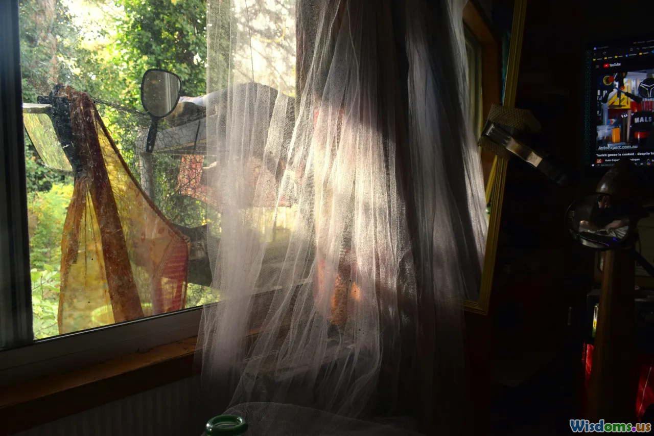 Enfield Poltergeist, London suburb, spooky living room, poltergeist activity