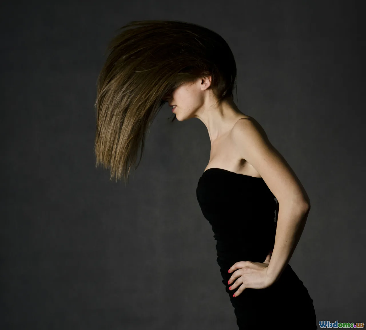 modern shag, layered hair, movement, edgy hairstyle