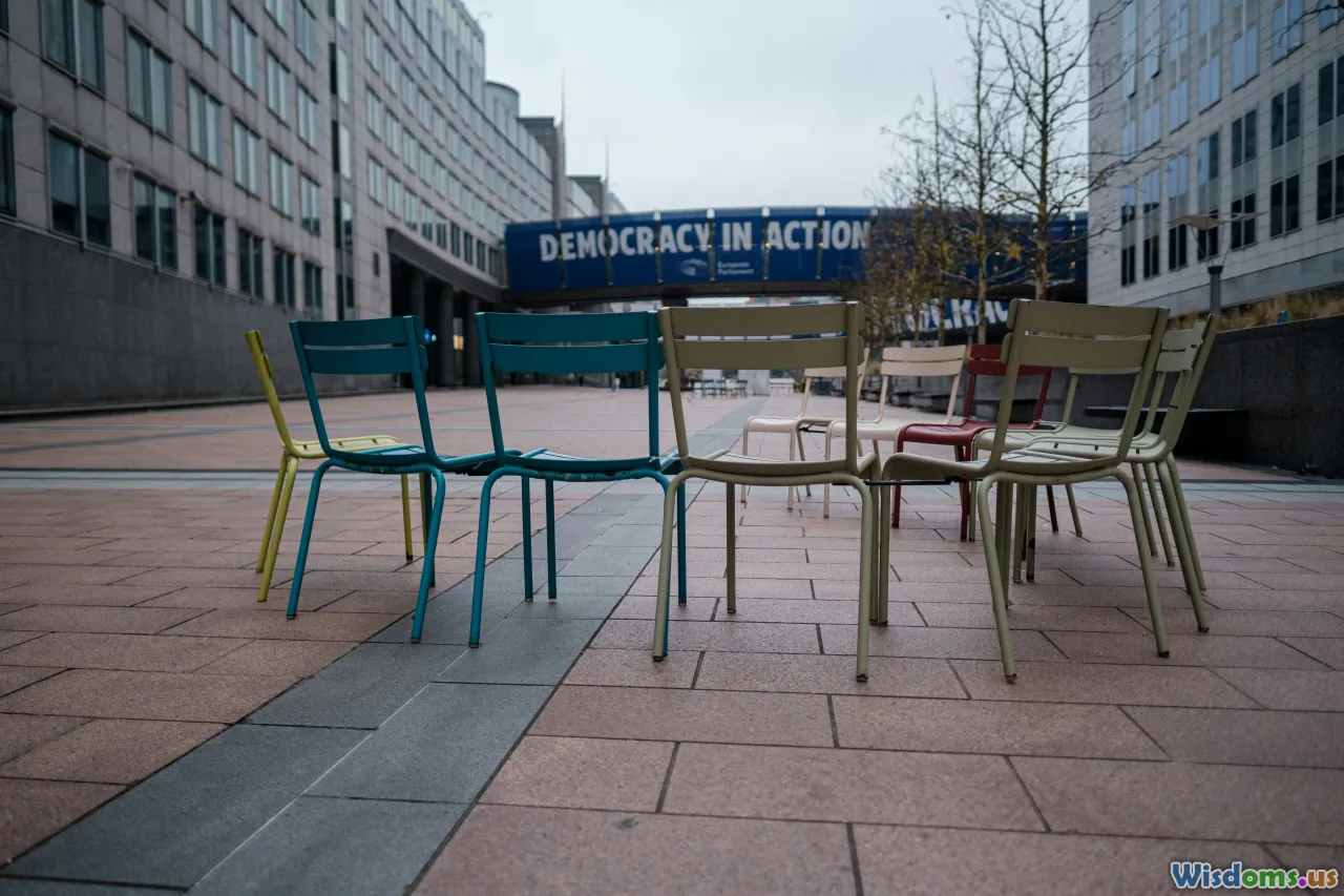 movable chairs, benches, social seating, public furniture
