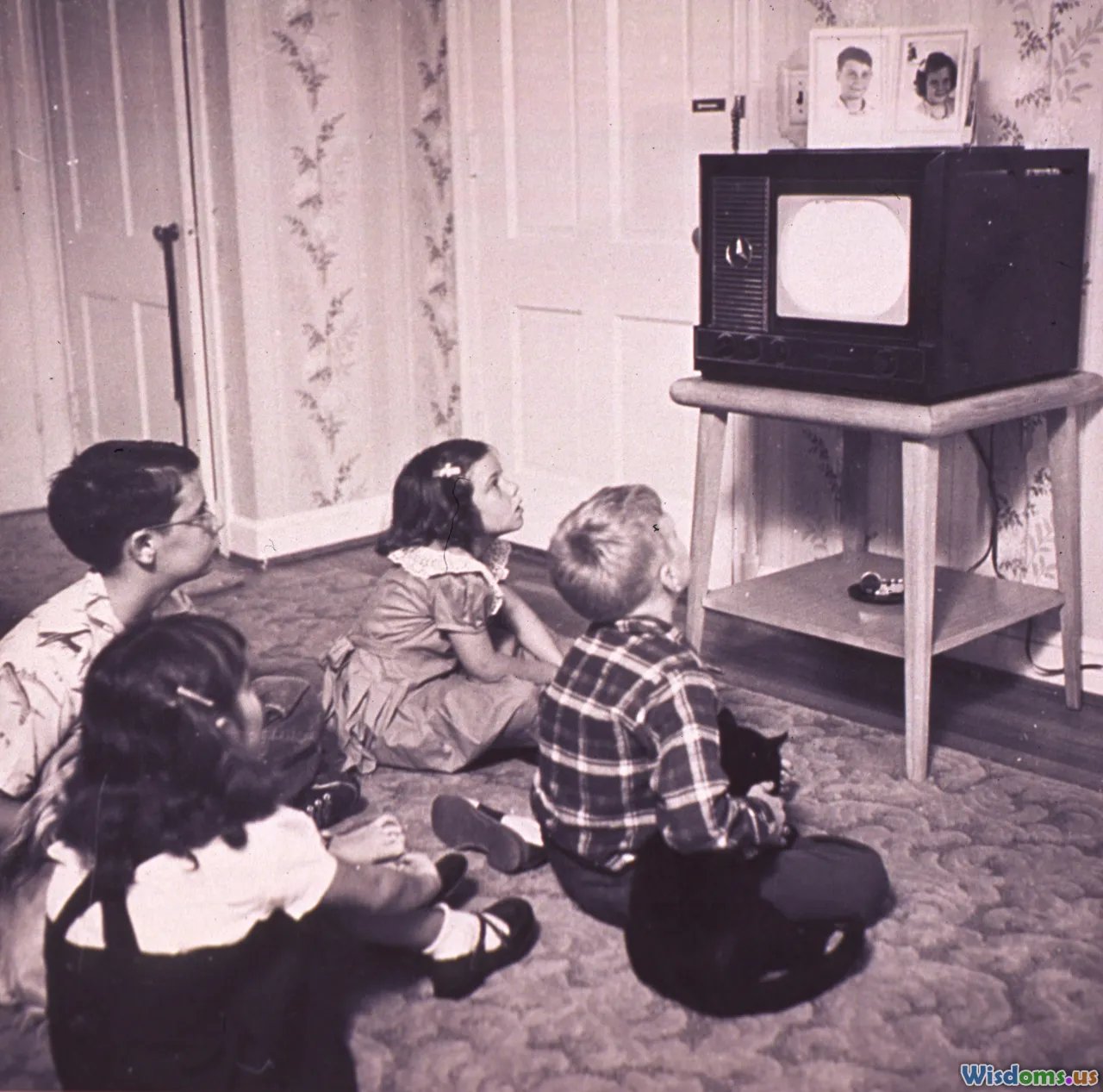 nostalgia, retro TV, old television, family sitting room