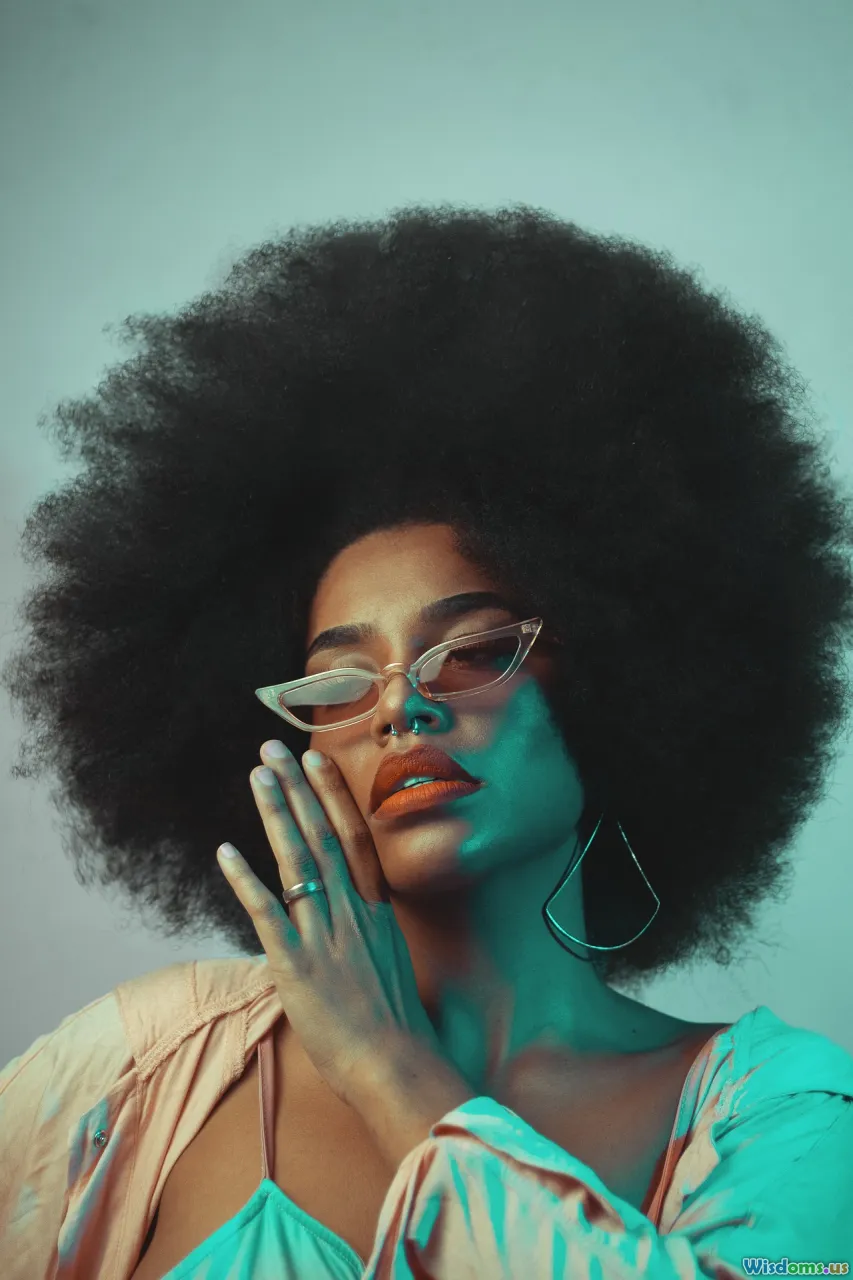 fashion icons, runway accessories, celebrity style, statement accessories