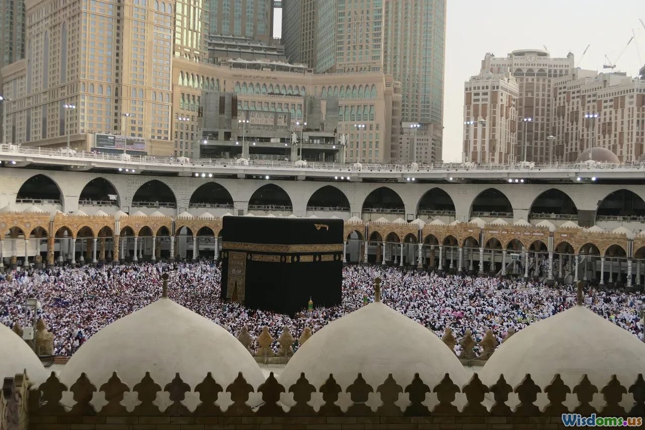 Kaaba, pilgrims, desert tents, Islamic rituals