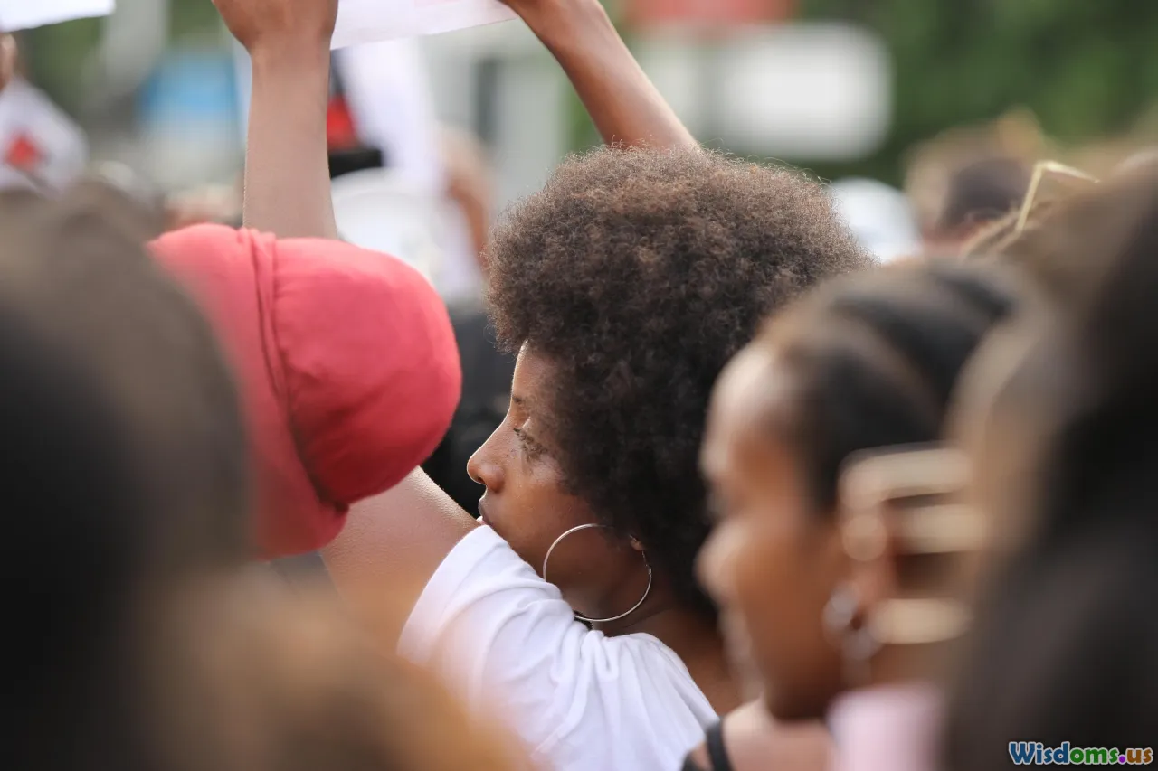 social anxiety, awareness, crowd, reflection