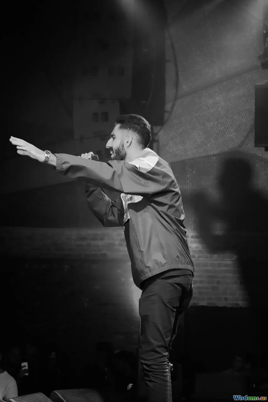 etiquette, comedy audience, crowd interaction