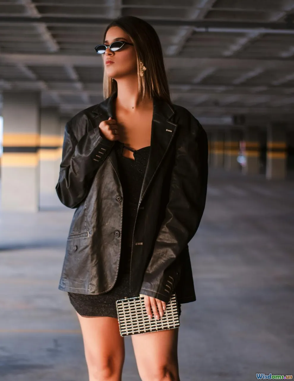 wet look hair, runway hair, glossy hair, edgy style